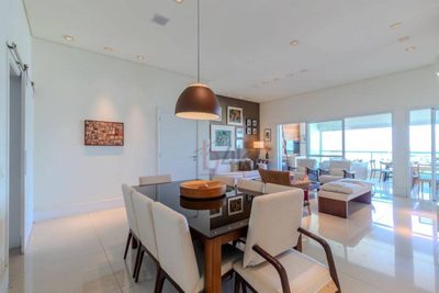Apartamento, 3 quartos, 161 m² - Foto 2