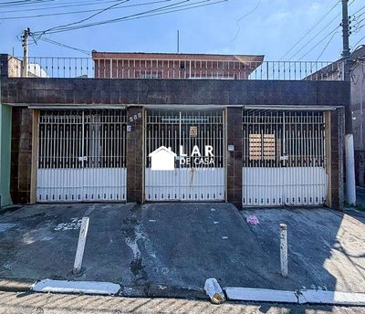 Sobrado, 3 quartos, 271 m² - Foto 1