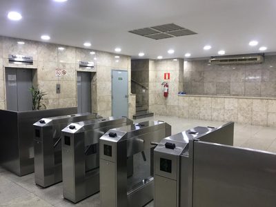 Loja-Salão, 372 m² - Foto 1