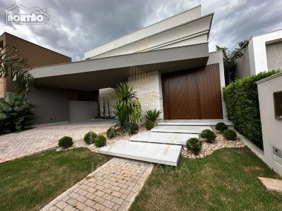 Casa, 1 quarto, 226 m² - Foto 2