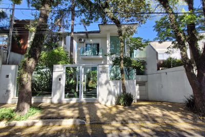 Casa, 4 quartos, 617 m² - Foto 1