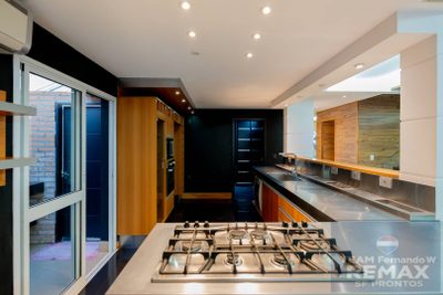 Casa, 3 quartos, 240 m² - Foto 4