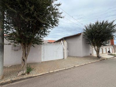 Casa, 3 quartos, 287 m² - Foto 2