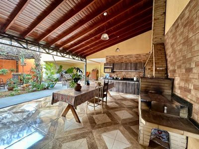 Casa, 4 quartos, 184 m² - Foto 2