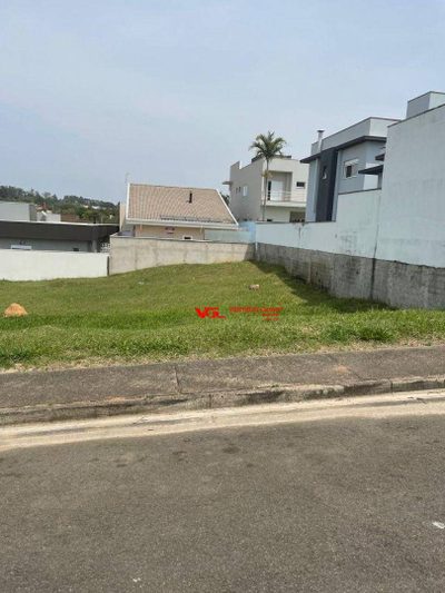 Loteamento e Condomínio, 420 m² - Foto 1