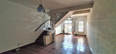 Casa, 2 quartos, 160 m² - Foto 1
