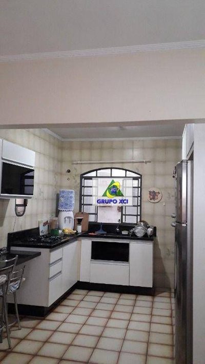 Casa, 3 quartos, 145 m² - Foto 2
