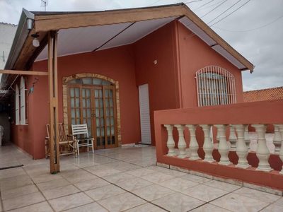 Casa, 4 quartos, 180 m² - Foto 1