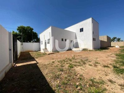 Casa, 3 quartos, 407 m² - Foto 1