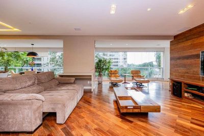 Apartamento, 3 quartos, 242 m² - Foto 5