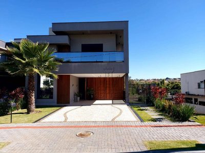 Sobrado, 4 quartos, 300 m² - Foto 1
