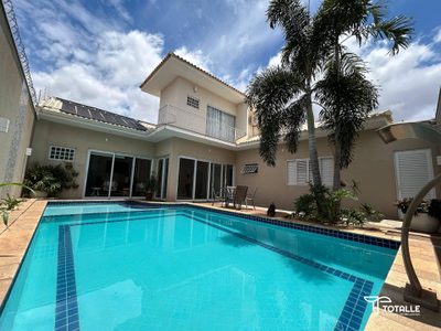 Sobrado, 3 quartos, 315 m² - Foto 1