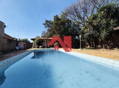 Casa, 3 quartos, 323 m² - Foto 1