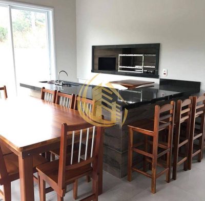 Casa, 3 quartos, 270 m² - Foto 4