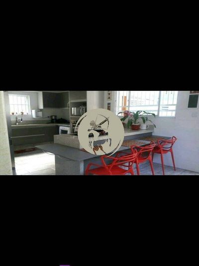 Casa, 3 quartos, 224 m² - Foto 4