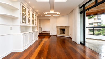 Apartamento, 4 quartos, 245 m² - Foto 1