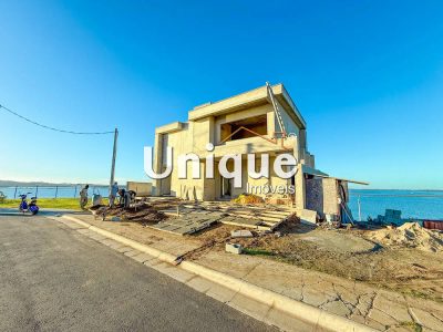 Casa, 3 quartos, 231 m² - Foto 1