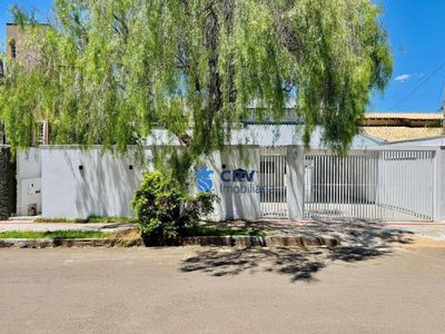 Casa, 3 quartos, 465 m² - Foto 1