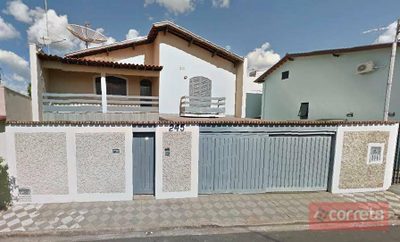 Casa, 3 quartos, 250 m² - Foto 1