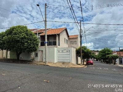 Casa, 3 quartos, 140 m² - Foto 1