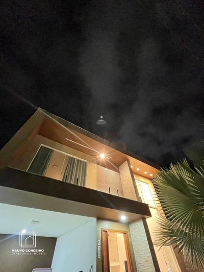 Casa, 4 quartos, 248 m² - Foto 1