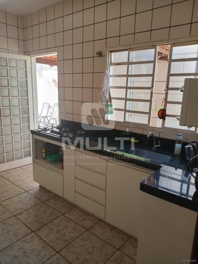 Casa, 3 quartos, 292 m² - Foto 3