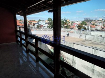 Casa, 4 quartos, 240 m² - Foto 2