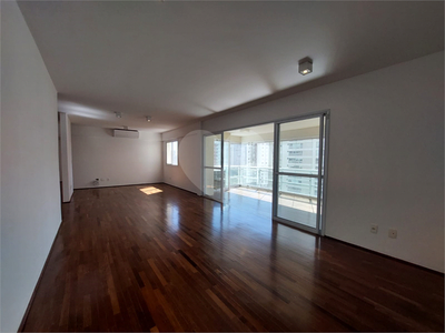 Apartamento, 3 quartos, 152 m² - Foto 1