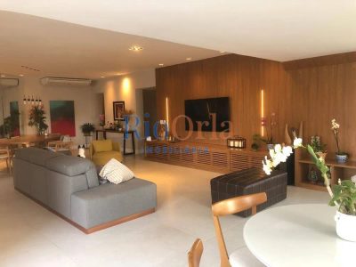 Apartamento, 3 quartos, 220 m² - Foto 1