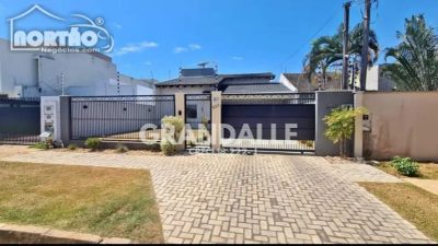 Casa, 4 quartos, 239 m² - Foto 1