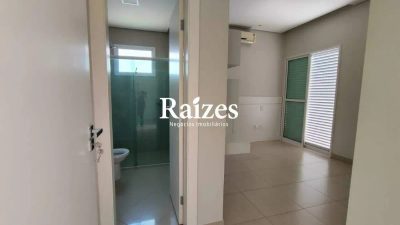 Casa, 4 quartos, 288 m² - Foto 1