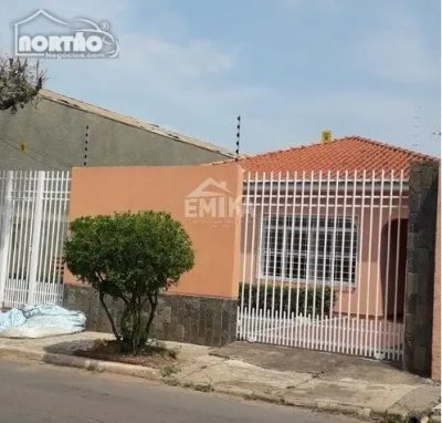 Casa, 3 quartos, 441 m² - Foto 1