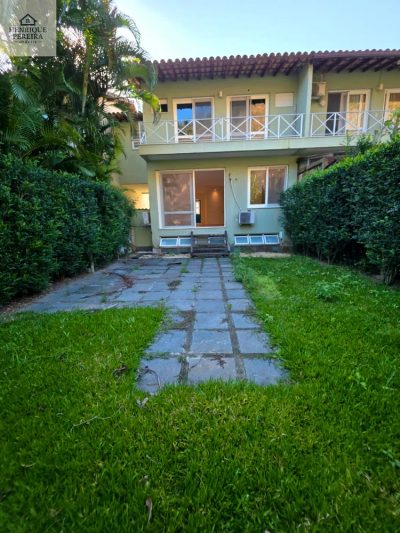 Casa, 4 quartos, 240 m² - Foto 1