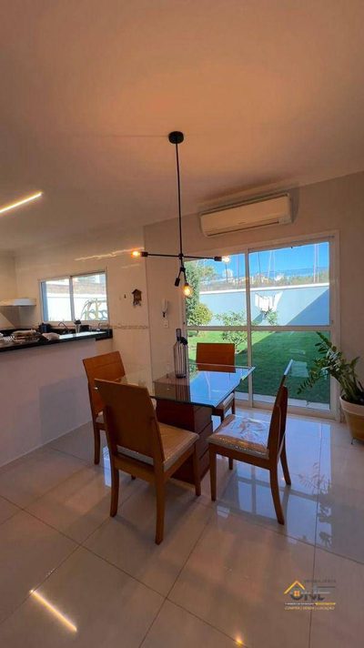 Casa, 3 quartos, 195 m² - Foto 4