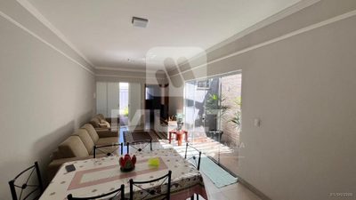 Casa, 2 quartos, 67 m² - Foto 1