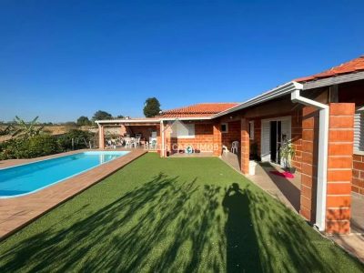 Chácara, 4 quartos, 850 m² - Foto 1