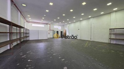 Prédio Inteiro, 990 m² - Foto 1