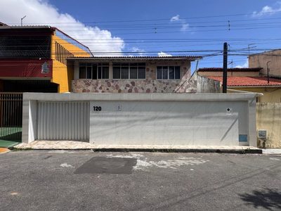 Casa, 6 quartos, 260 m² - Foto 2
