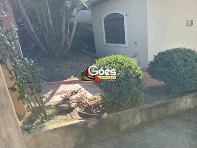 Casa, 2 quartos, 200 m² - Foto 1