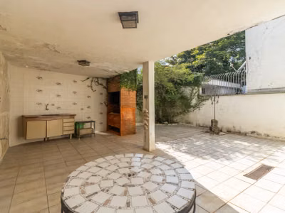 Sobrado, 3 quartos, 293 m² - Foto 1