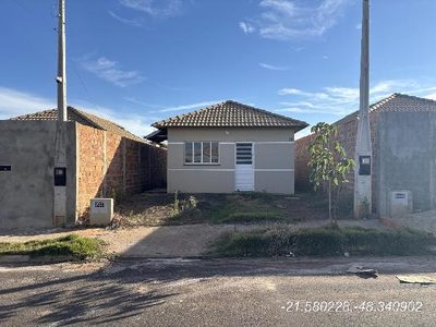 Casa, 2 quartos, 160 m² - Foto 1