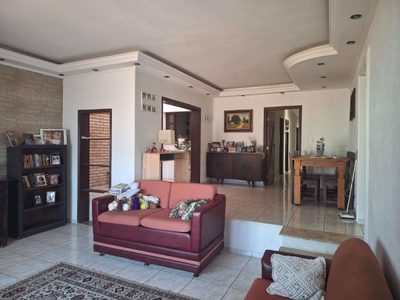 Casa, 5 quartos, 300 m² - Foto 1