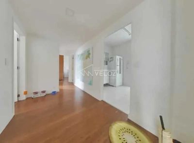 Apartamento, 3 quartos, 130 m² - Foto 1