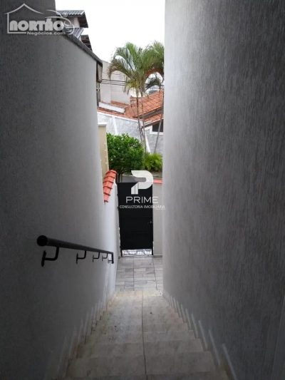 Casa, 4 quartos, 176 m² - Foto 2