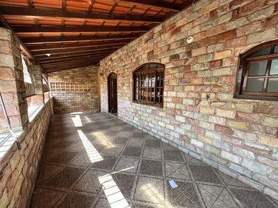 Casa, 5 quartos, 316 m² - Foto 1