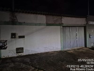 Casa, 2 quartos, 225 m² - Foto 1
