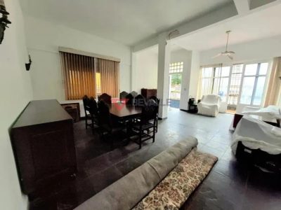 Casa, 6 quartos, 238 m² - Foto 3