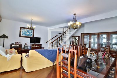 Casa, 3 quartos, 210 m² - Foto 1