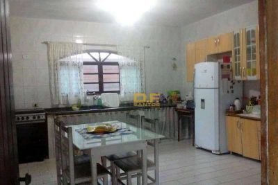 Casa, 3 quartos, 172 m² - Foto 1