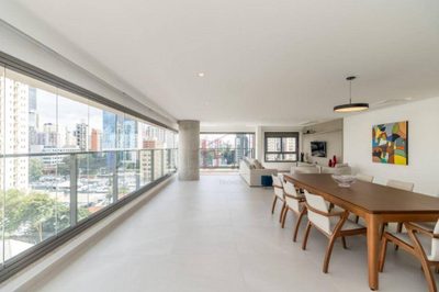 Apartamento, 3 quartos, 211 m² - Foto 1